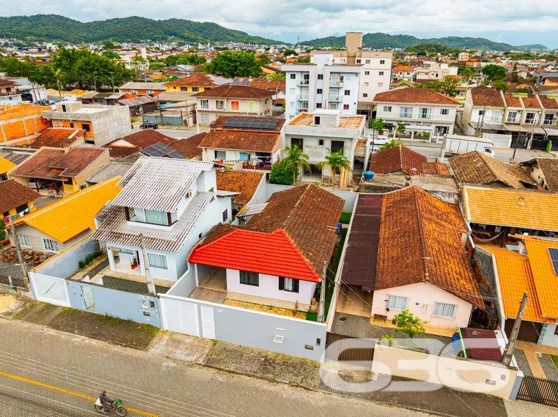 Descubra como a casa dos seus sonhos em Joinville,