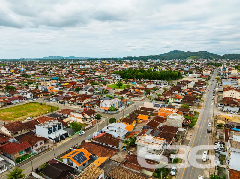 Descubra como a casa dos seus sonhos em Joinville,