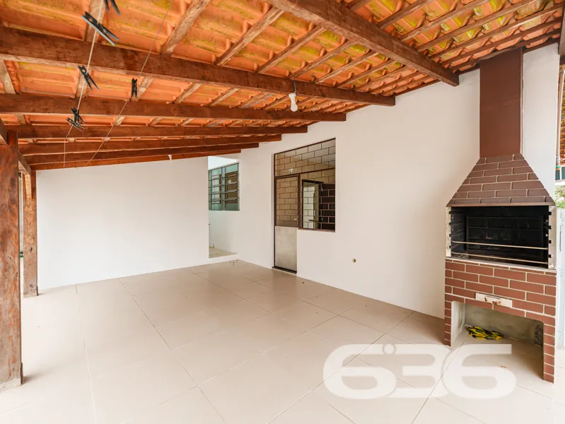 Oportunidade no Iririú: Casa térrea em terreno amp