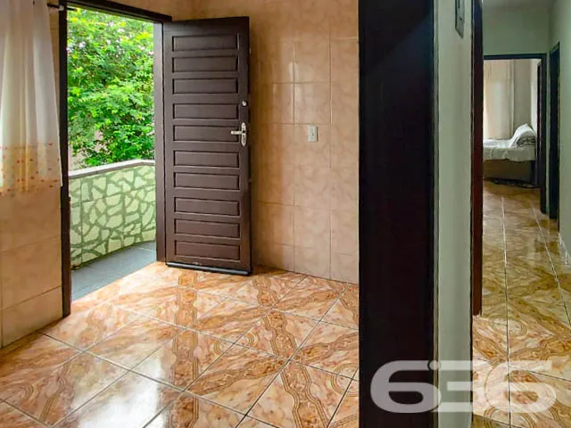 VENDE-SE IMÓVEL COM 3 DORMITÓRIOS NO BAIRRO PETRÓP