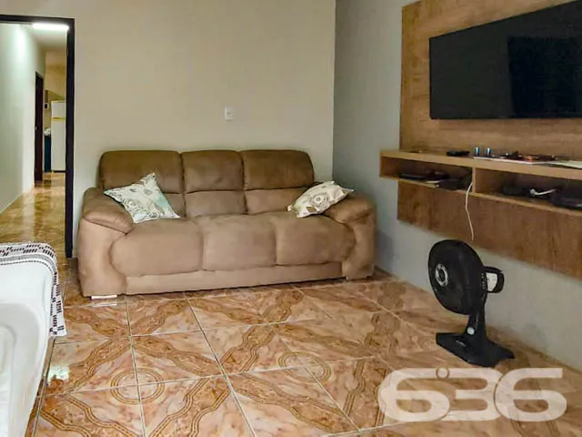 VENDE-SE IMÓVEL COM 3 DORMITÓRIOS NO BAIRRO PETRÓP