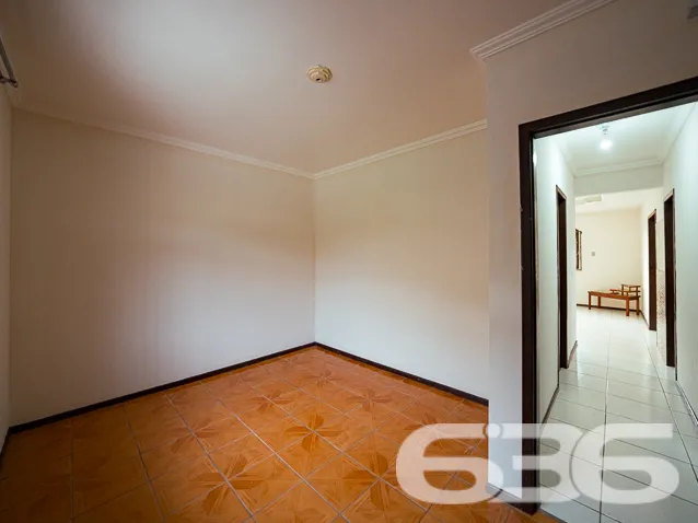 OPORTUNIDADE  DE CASA COM 3 QUARTOS, NO BAIRRO JAR