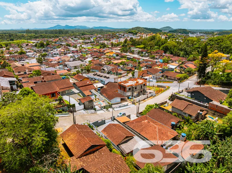 Descubra o refúgio ideal em Joinville, um espaço q