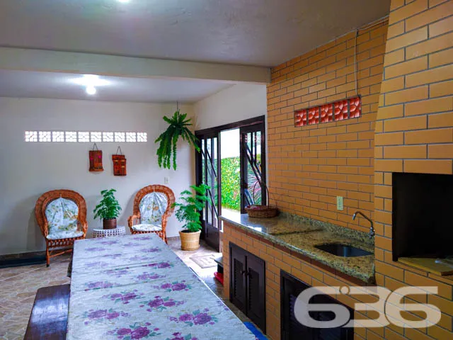 CASA TÉRREA COM 4 QUARTOS NO BAIRRO NOVA BRASÍLIA,