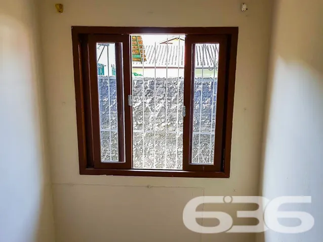 EXCELENTE CASA NO BAIRRO PARANAGUAMIRIM - ESTUDA P