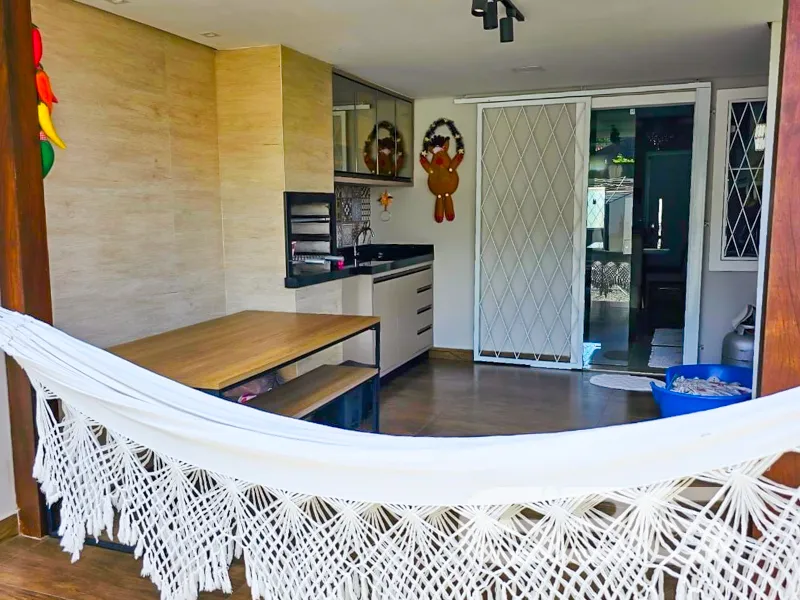 Seu novo lar em Paranaguamirim está aqui. Este sob