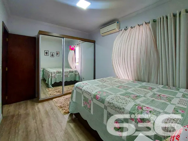 VENDE-SE APARTAMENTO AMPLO COM SUÍTE + 2 DORMITÓRI