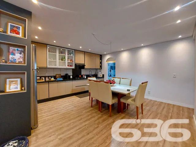 VENDE-SE APARTAMENTO AMPLO COM SUÍTE + 2 DORMITÓRI