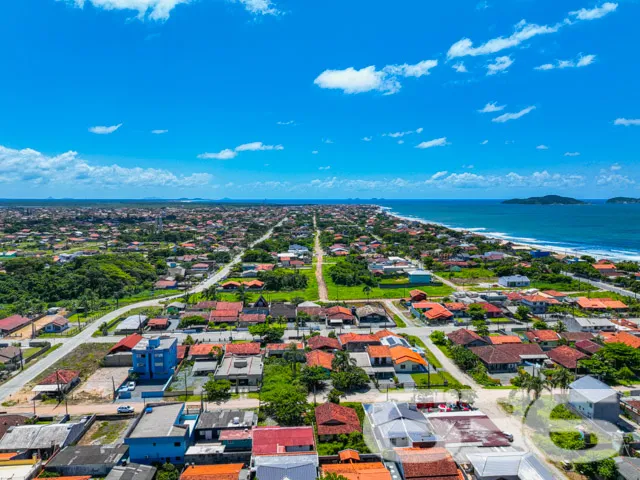 Apartamento em Balneário Barra do Sul, SC, que ofe