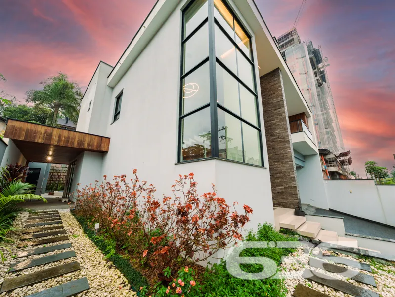 Luxo e Conforto no Coração de Joinville

Se você b