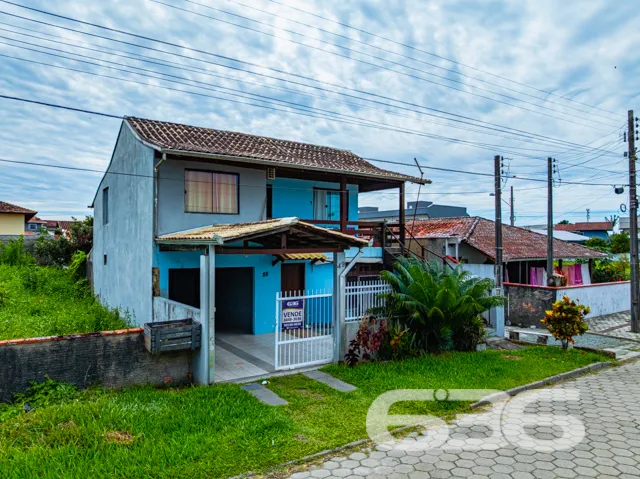 Localizado no coração de Balneário Barra do Sul, e