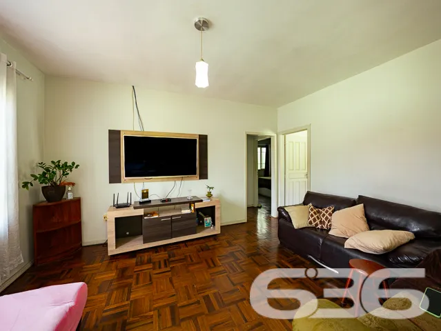 ESPETACULAR CASA COM 3 QUARTOS NO BAIRRO NOVA BRAS