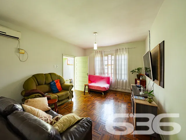 ESPETACULAR CASA COM 3 QUARTOS NO BAIRRO NOVA BRAS