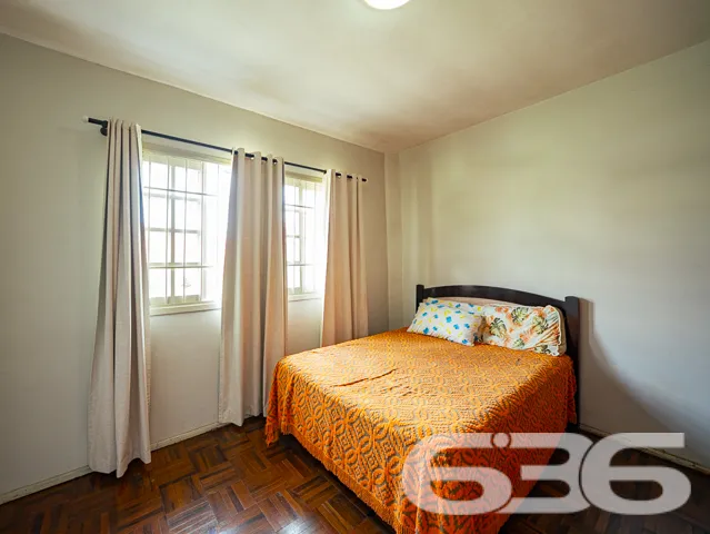 ESPETACULAR CASA COM 3 QUARTOS NO BAIRRO NOVA BRAS