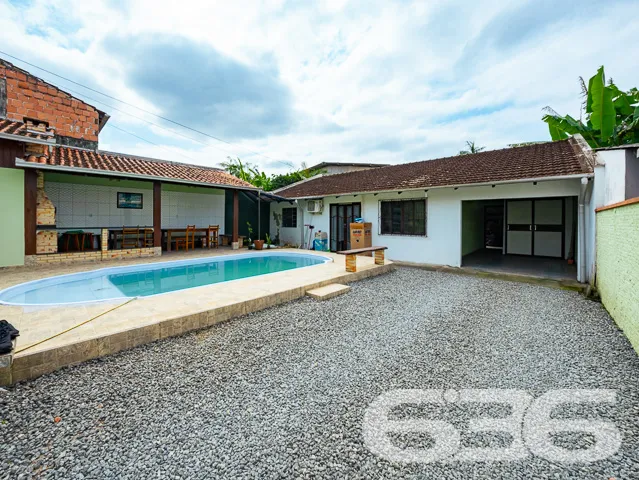 ESPETACULAR CASA COM 3 QUARTOS NO BAIRRO NOVA BRAS