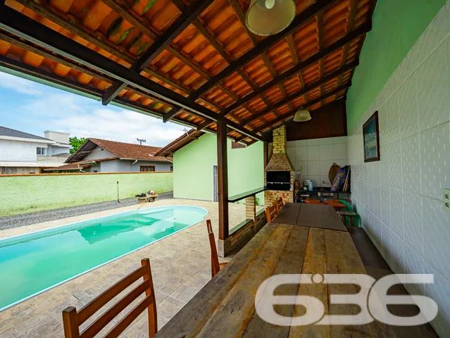 ESPETACULAR CASA COM 3 QUARTOS NO BAIRRO NOVA BRAS