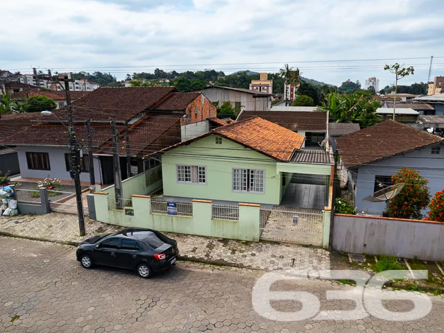 ESPETACULAR CASA COM 3 QUARTOS NO BAIRRO NOVA BRAS