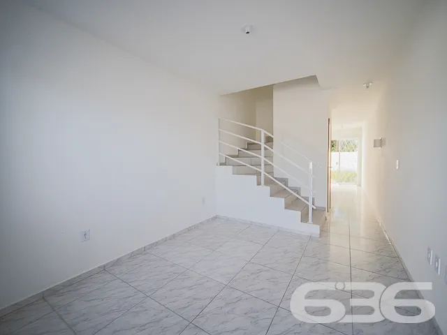 Sobrado Ă venda no bairro Itinga, Joinville/SC, em