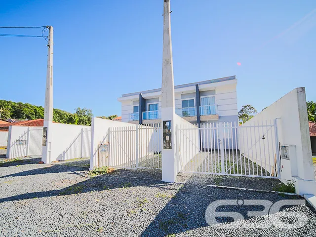 Sobrado Ă venda no bairro Itinga, Joinville/SC, em