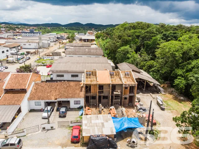 GEMINADO COM 2 QUARTO À VENDA, EM ARAQUARI, NA REG