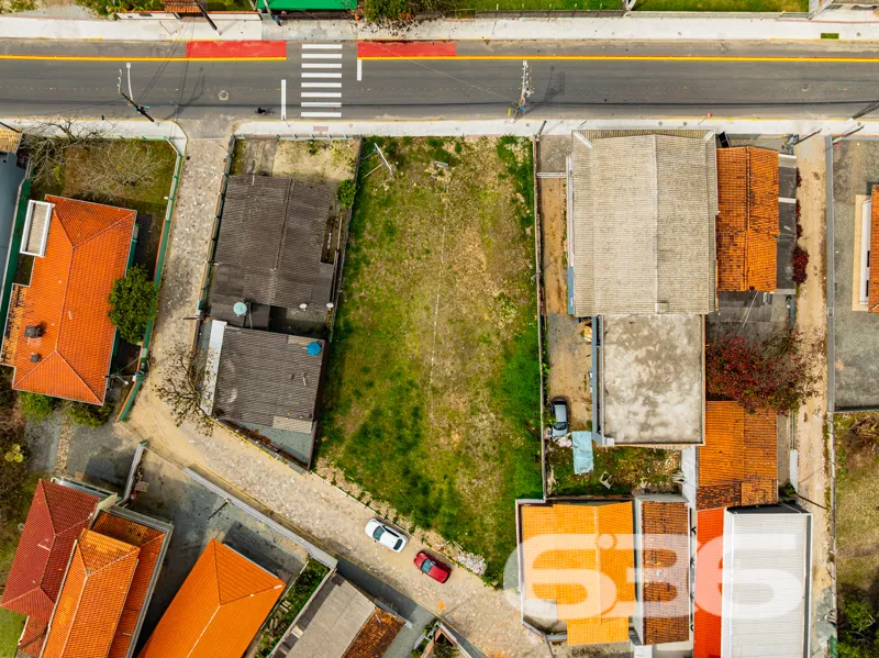 Terreno à Venda no Centro de Balneário Barra do Su