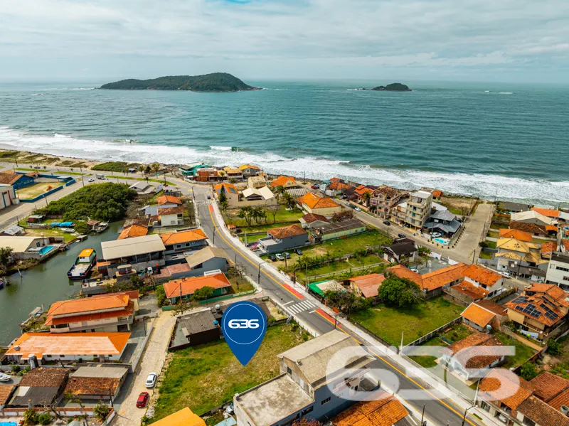 Terreno à Venda no Centro de Balneário Barra do Su