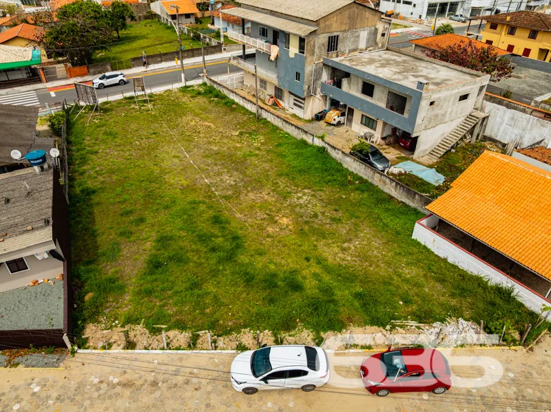 Terreno à Venda no Centro de Balneário Barra do Su