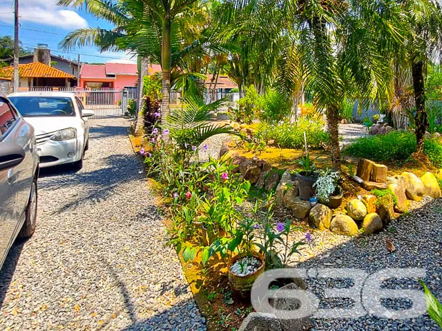 IMĂVEL AMPLO COM SUĂTE + 2 QUARTOS NO BAIRRO PARAN