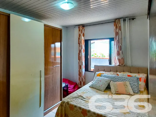 IMĂVEL AMPLO COM SUĂTE + 2 QUARTOS NO BAIRRO PARAN