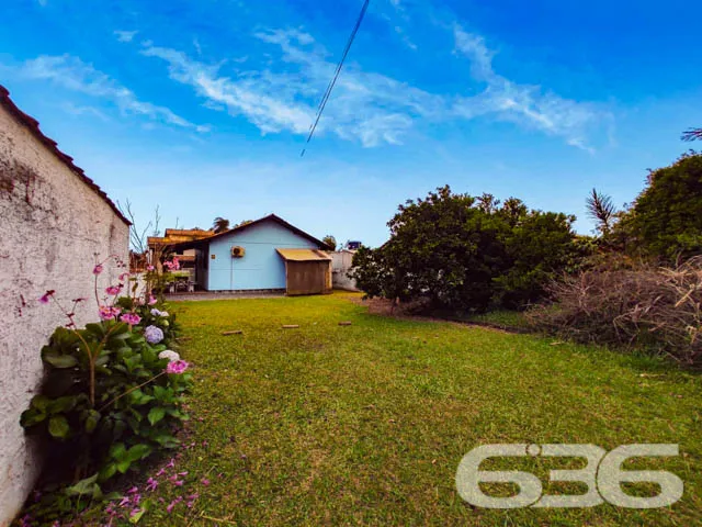 MAGNÍFICA CASA COM 3 QUARTOS, EM ARAQUARI, SANTA C