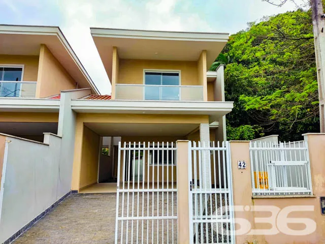 AMPLO SOBRADO COM SUĂTE + 2 QUARTOS NO BAIRRO AMĂR