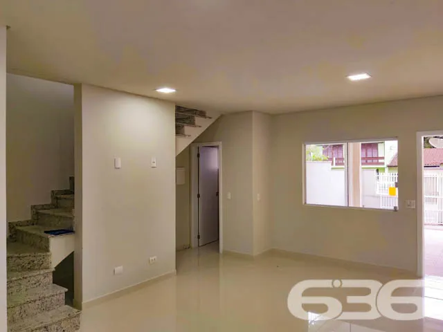 AMPLO SOBRADO COM SUĂTE + 2 QUARTOS NO BAIRRO AMĂR