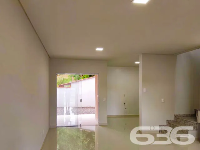 AMPLO SOBRADO COM SUĂTE + 2 QUARTOS NO BAIRRO AMĂR