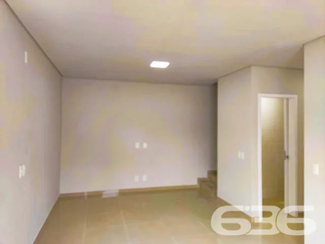 AMPLO SOBRADO COM SUĂTE + 2 QUARTOS NO BAIRRO AMĂR