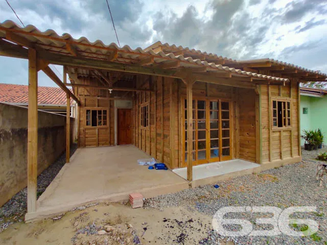 OPORTUNIDADE DE CASA COM 2 QUARTOS EM ARAQUARI, SA