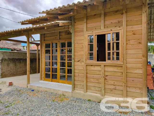 OPORTUNIDADE DE CASA COM 2 QUARTOS EM ARAQUARI, SA