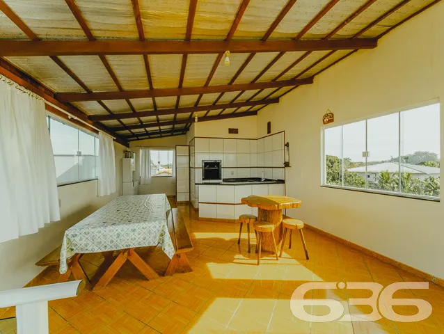 BELÍSSIMO SOBRADO COM 4 SUÍTES, EM BALNEÁRIO BARRA