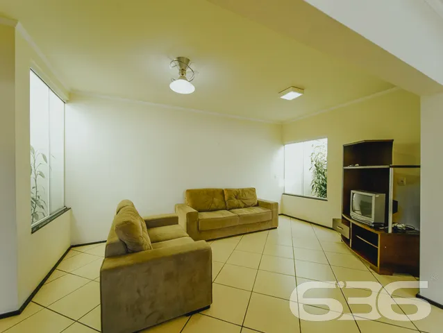 BELÍSSIMO SOBRADO COM 4 SUÍTES, EM BALNEÁRIO BARRA