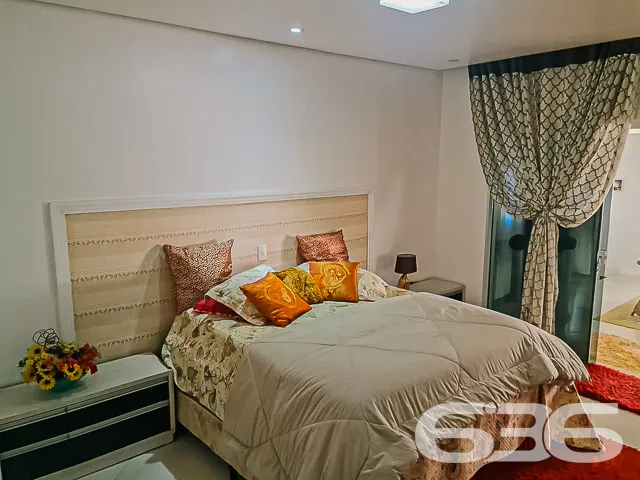 DESLUMBRANTE MANSÃO 100% MOBILIADA DE FRENTE PARA