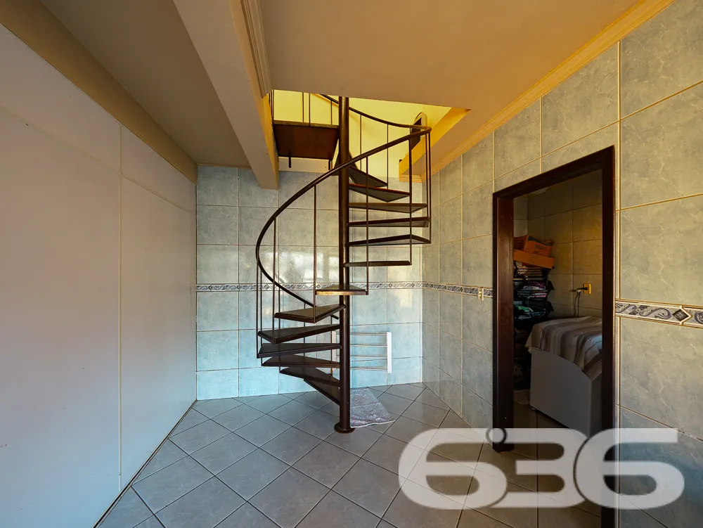 DUAS RESIDÊNCIAS NO BAIRRO AVENTUREIRO - OPORTUNID