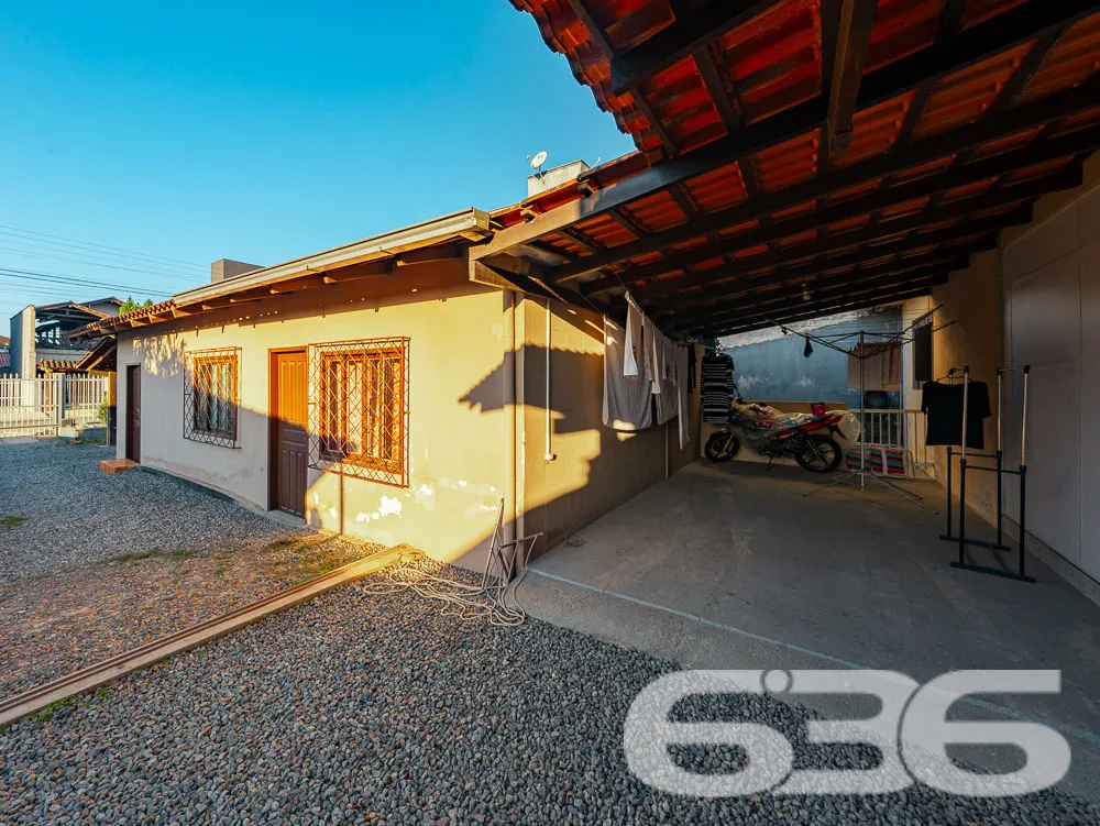 DUAS RESIDÊNCIAS NO BAIRRO AVENTUREIRO - OPORTUNID