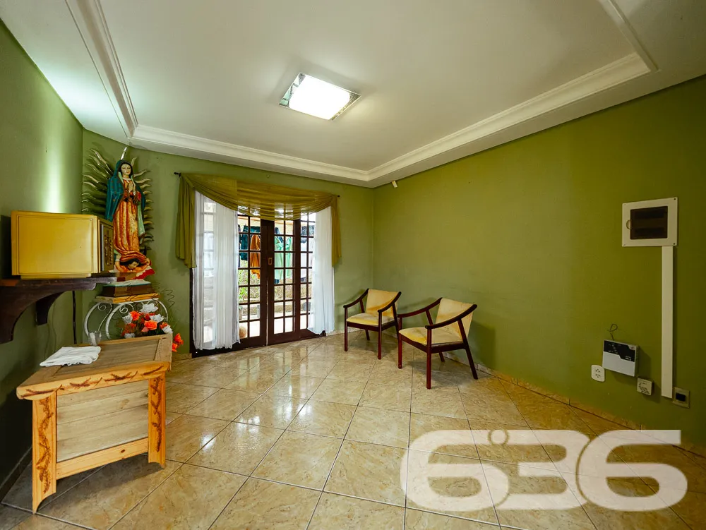 AMPLO IMÓVEL NO BAIRRO MORRO DO MEIO - INVISTA AQU