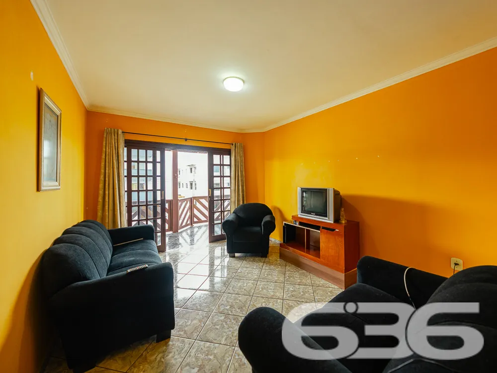 AMPLO IMÓVEL NO BAIRRO MORRO DO MEIO - INVISTA AQU