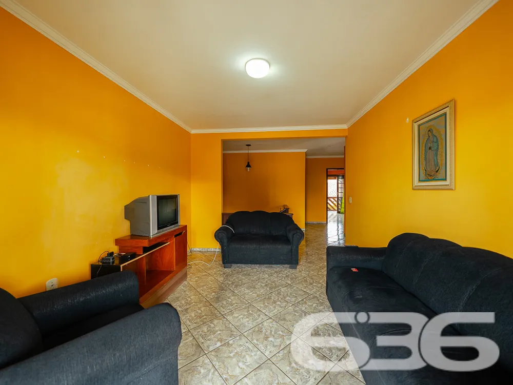 AMPLO IMÓVEL NO BAIRRO MORRO DO MEIO - INVISTA AQU