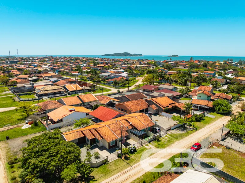 GEMINADO TÉRREO COM 3 DORMITÓRIOS NO BAIRRO SALINA