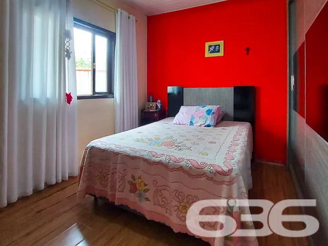 IMÓVEL COM BELO JARDIM E 3 DORMITÓRIOS NO BAIRRO I