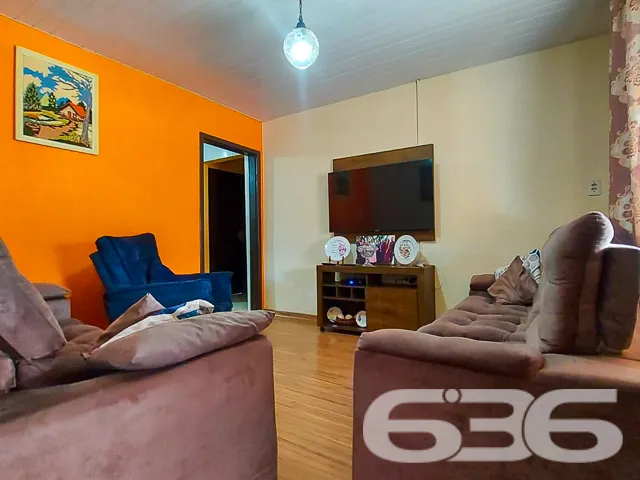 IMÓVEL COM BELO JARDIM E 3 DORMITÓRIOS NO BAIRRO I