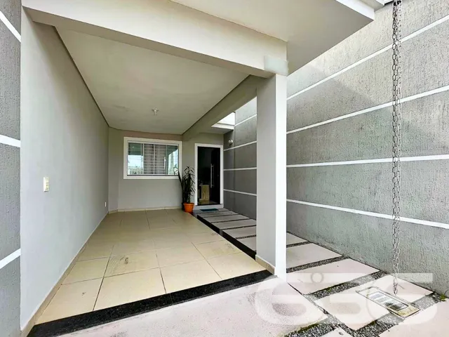 BELO IMÓVEL COM SUÍTE + 2 DORMITÓRIOS NO BAIRRO AV