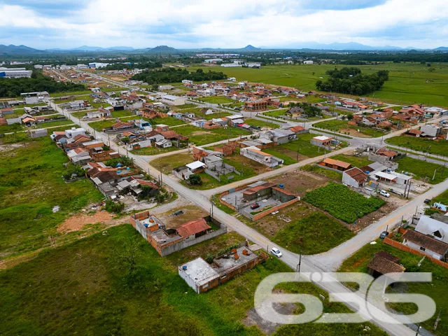 LOTE À VENDA NO BAIRRO PORTO GRANDE, ARAQUARI

Des