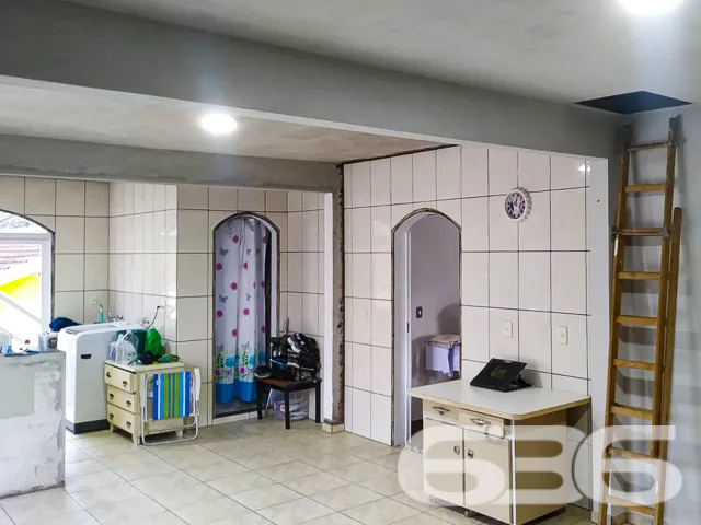 BELO SOBRADO COM SUÍTE + 2 QUARTOS NO BAIRRO FÁTIM